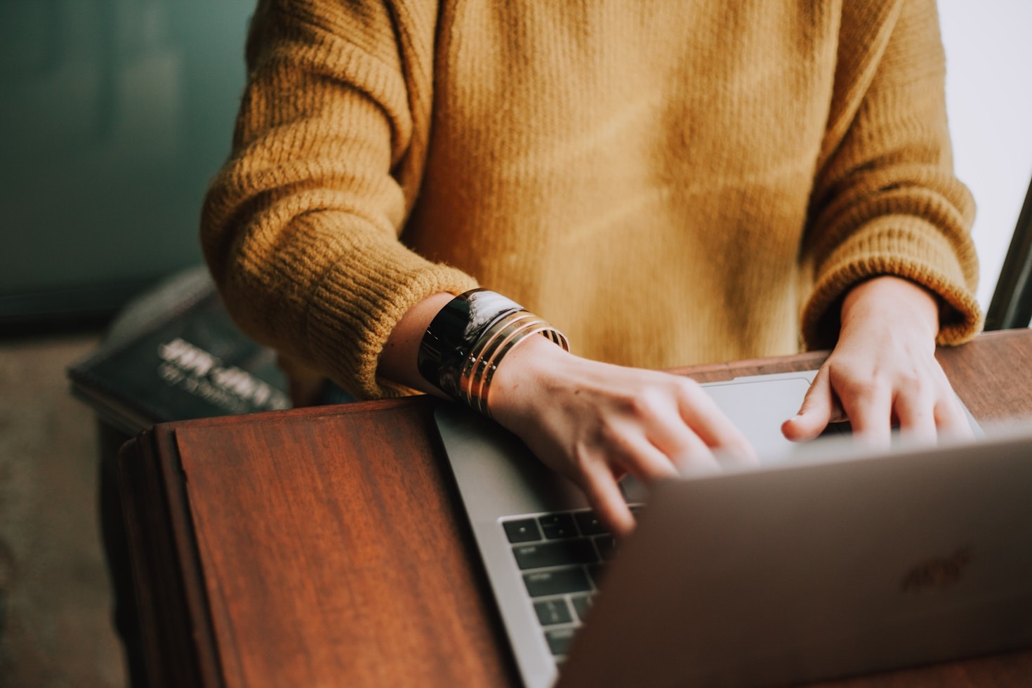 How Digital Newsly Keeps You Informed Daily